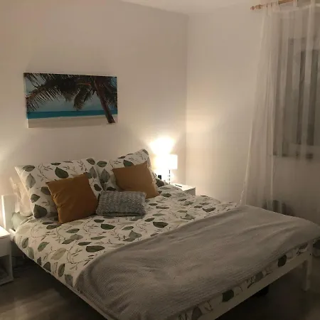 Spacious Close To The Sea In Split Area Apartment *
