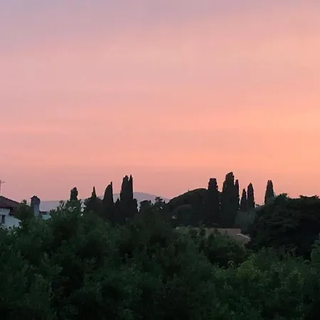Spacious Close To The Sea In Split Area Apartment