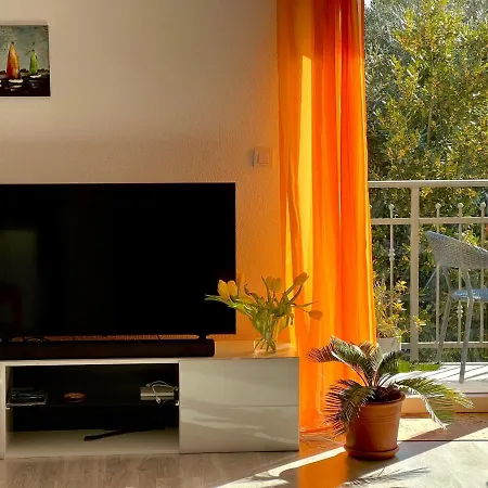 Spacious Close To The Sea In Split Area Kastela
