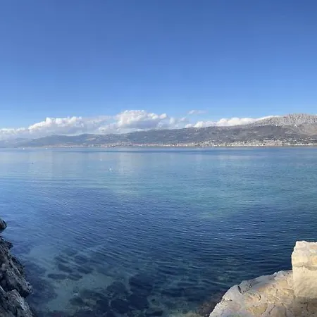 Spacious Close To The Sea In Split Area Apartment *