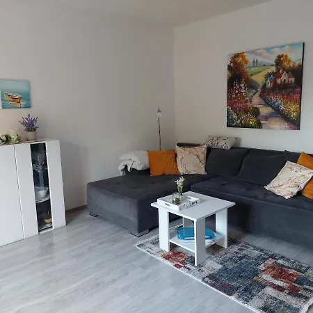 Apartment Spacious Close To The Sea In Split Area